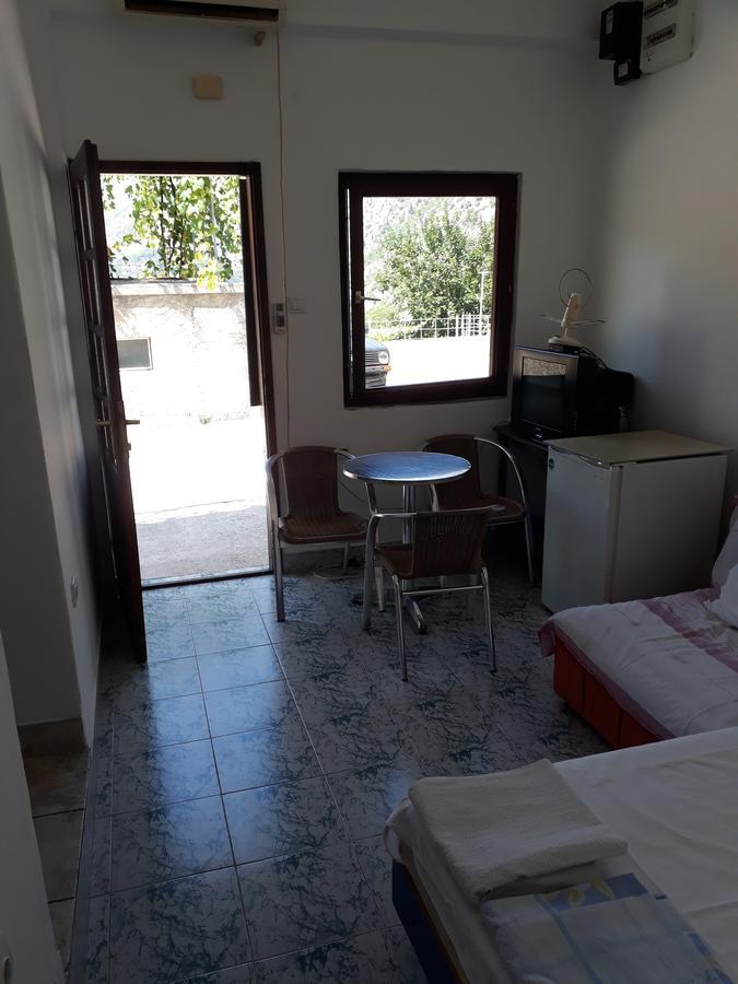 Guest House Sandra Kotor Kültér fotó