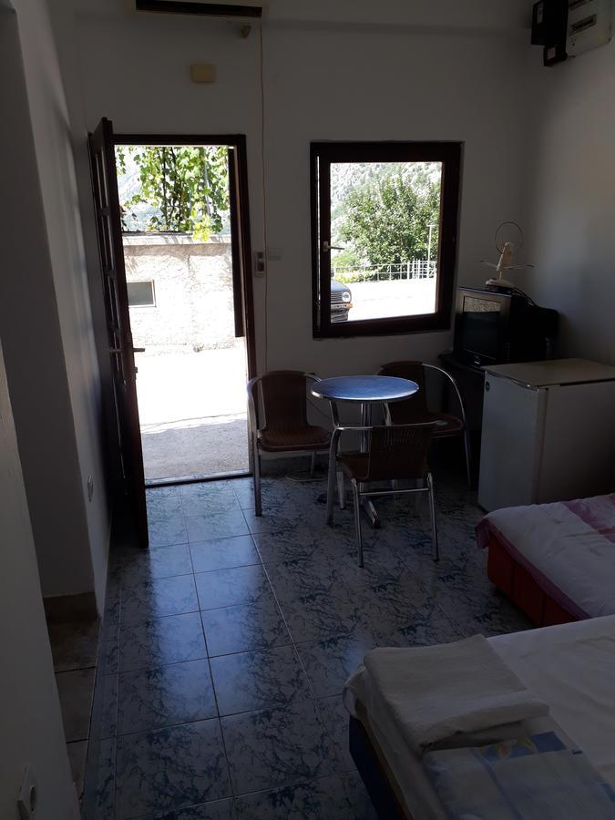 Guest House Sandra Kotor Kültér fotó